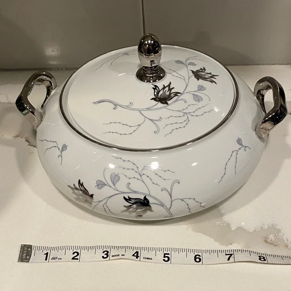 Vintage Bavaria Covered Vegetable Dish Floral - Picture 8 of 9